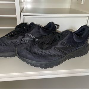 New balance non slip shoes size 10.5